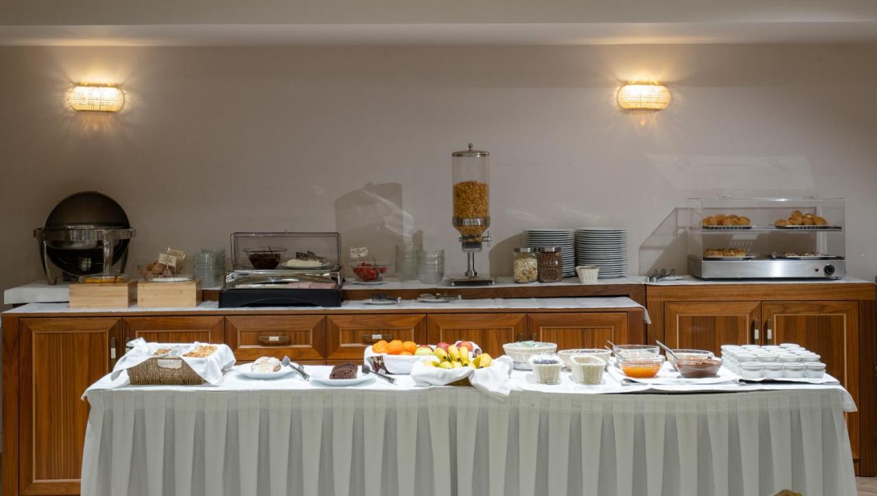 Hotel Ntinas Tríkala Buitenkant foto