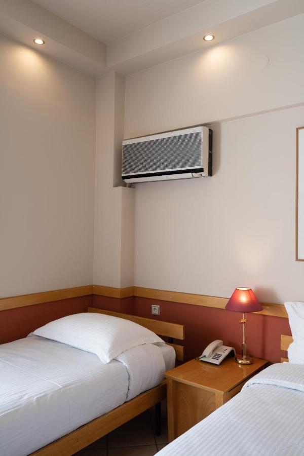 Hotel Ntinas Tríkala Buitenkant foto